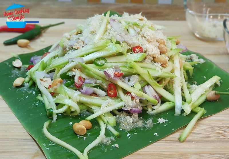Simple & Delicious Thai Mango Salad – Yum Ma Muang