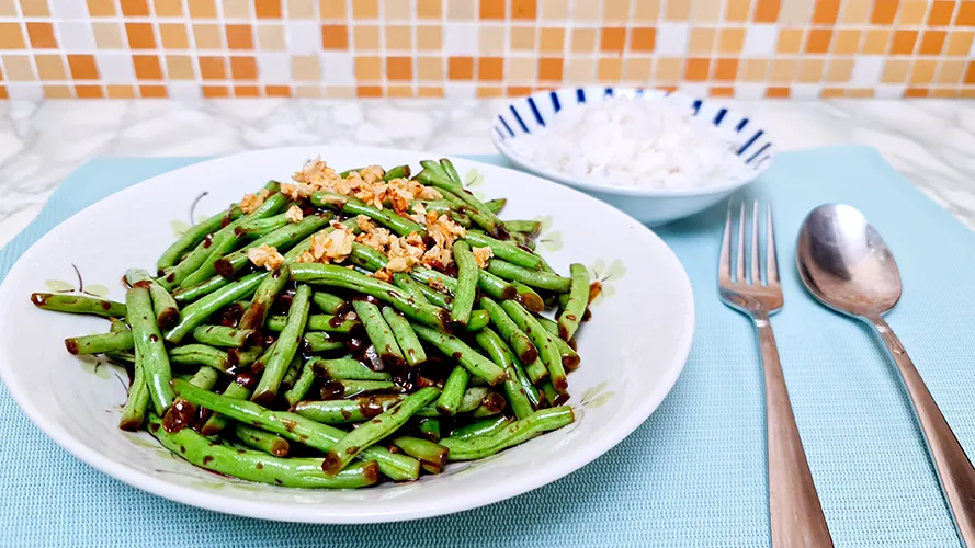 Simple Garlic French Beans with Taucu