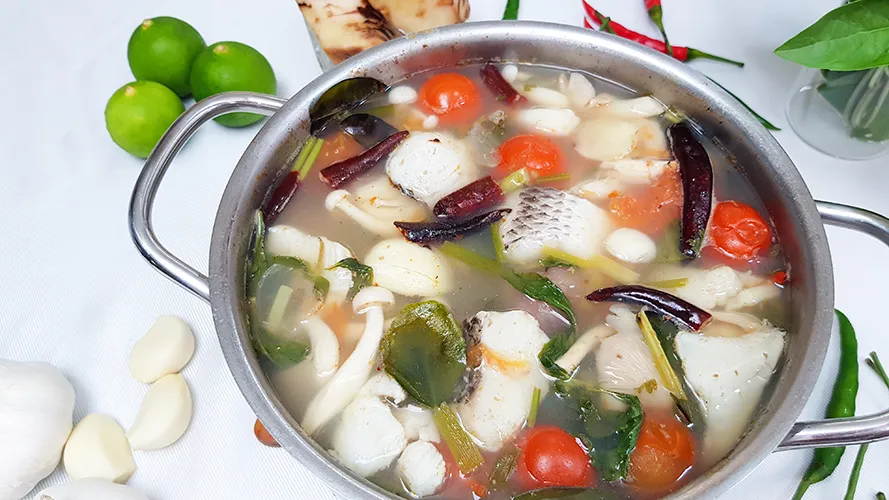 Clear Tom Yum Fish Soup – Tom Som Pla