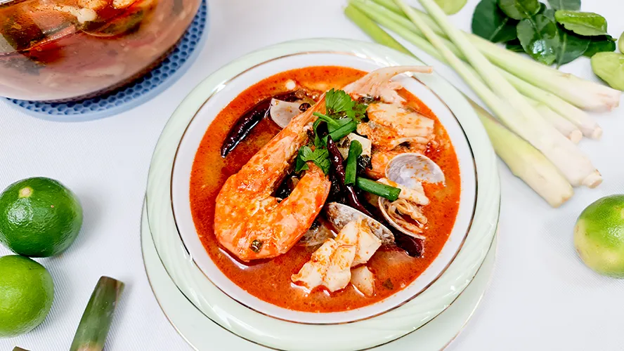 Easy Tom Yum Seafood Soup Recipe